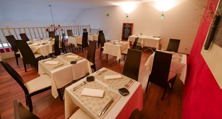 Pour déguster une cuisine typiquement française, poussez les portes de notre restaurant.